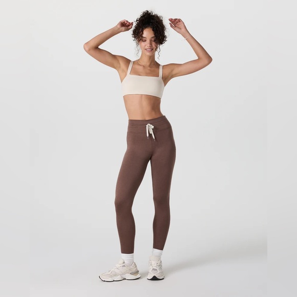 VUORI - Like New Halo Leggings in Chocolate Milk Heather - M - Picture 11 of 12